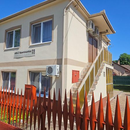 Ada 2 Apartmanhaz Гайдусобосло Екстер'єр фото